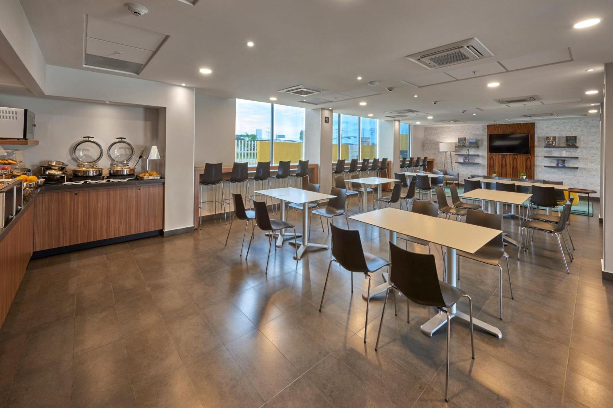 City Express By Marriott Comitan Exterior foto